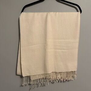 Elegant Cream Fringe Pashmina